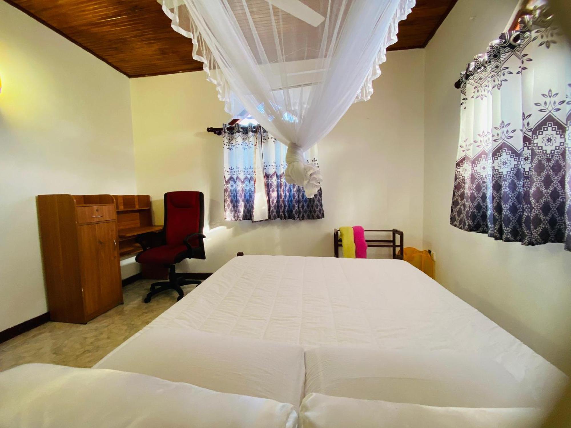 AlsonVilla Tourist Guest House Hikkaduwa Esterno foto