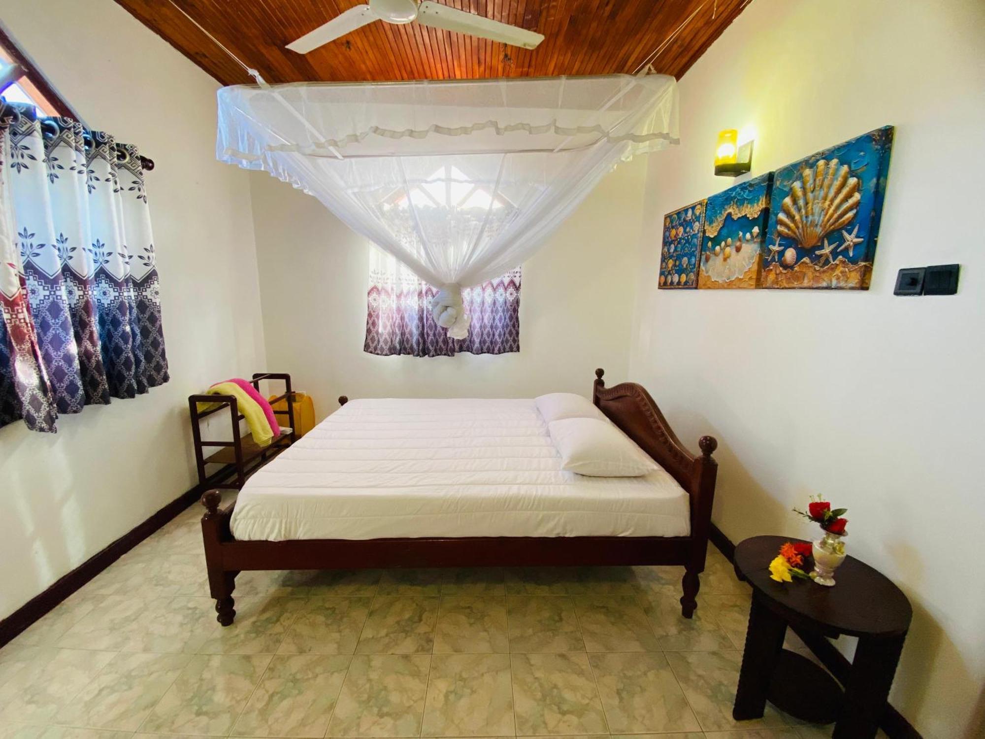 AlsonVilla Tourist Guest House Hikkaduwa Esterno foto