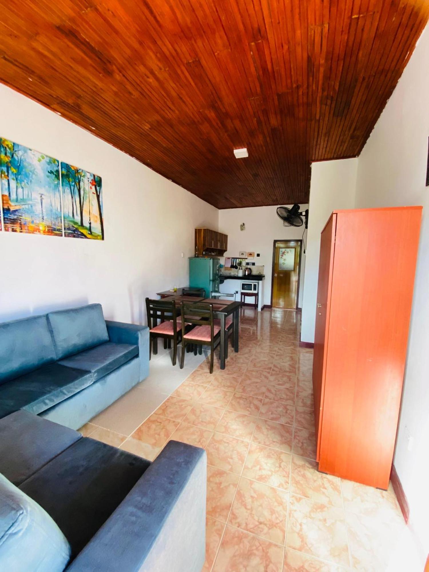AlsonVilla Tourist Guest House Hikkaduwa Esterno foto